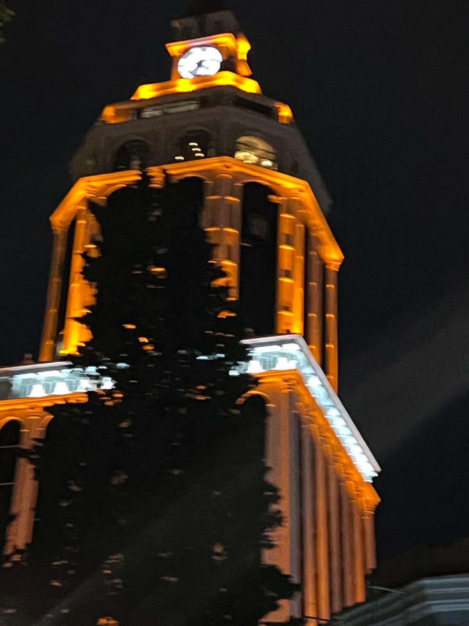 Hotel Paris Batumi Exteriör bild